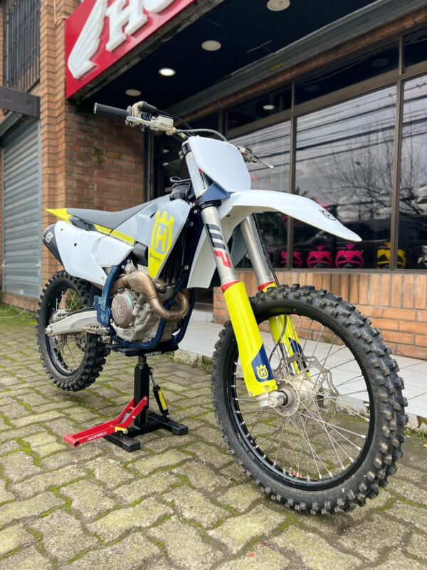 Moto Husqvarna FC 250 - Semi nueva - 250cc - Imagen 3