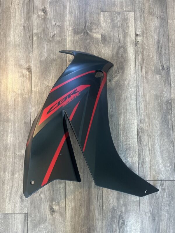 REPUESTOS CBR 300 R - CARENADO IZQUIERDO